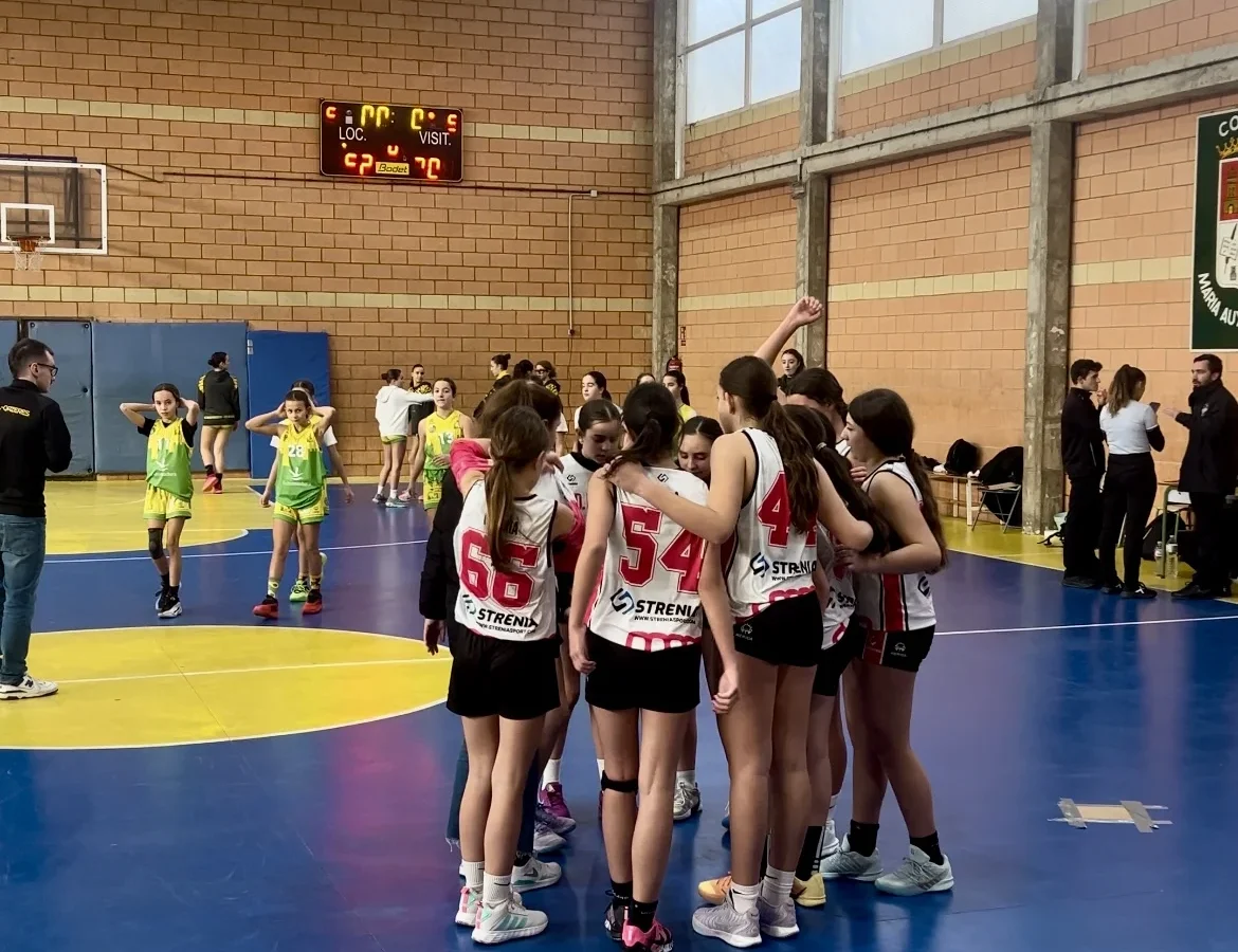 Buena jornada para el baloncesto femenino rojo ante Al-Qázeres Sagrado