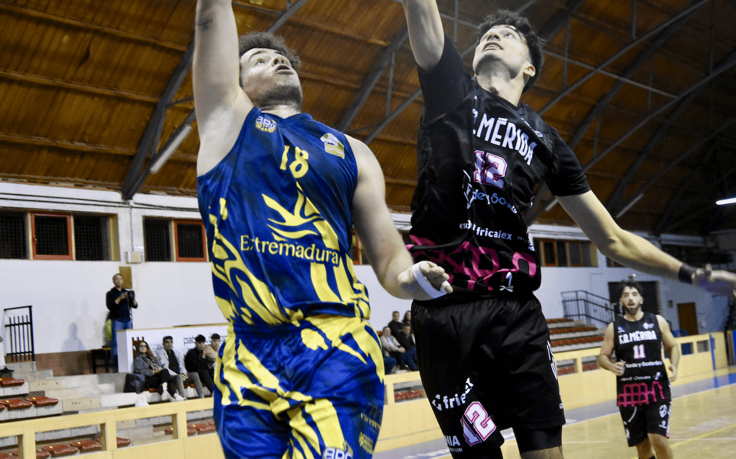 Nuestro sénior masculino cae ante Escayolas Paco ADC en una jornada de aprendizaje