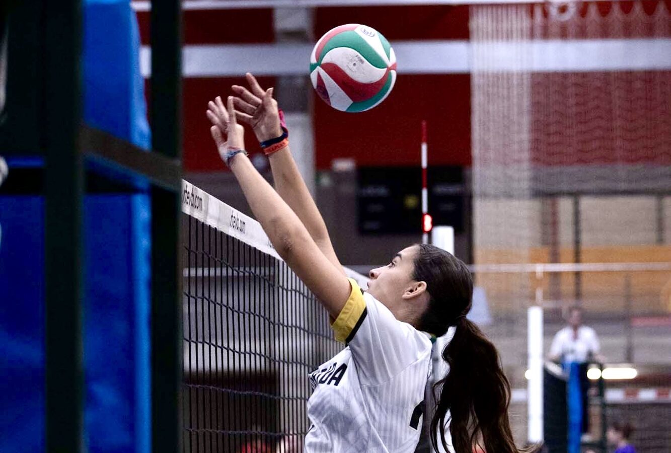 Jornada de progreso para nuestros equipos de voleibol ante Escuelas Cacereñas “B”