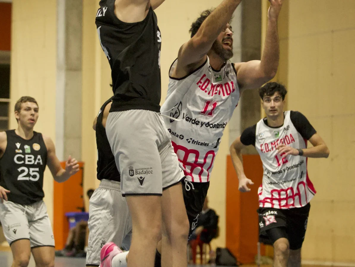 Remontada épica y victoria sólida del Verde y Sostenible Mérida Masculino ante CBA Spain (83-69)